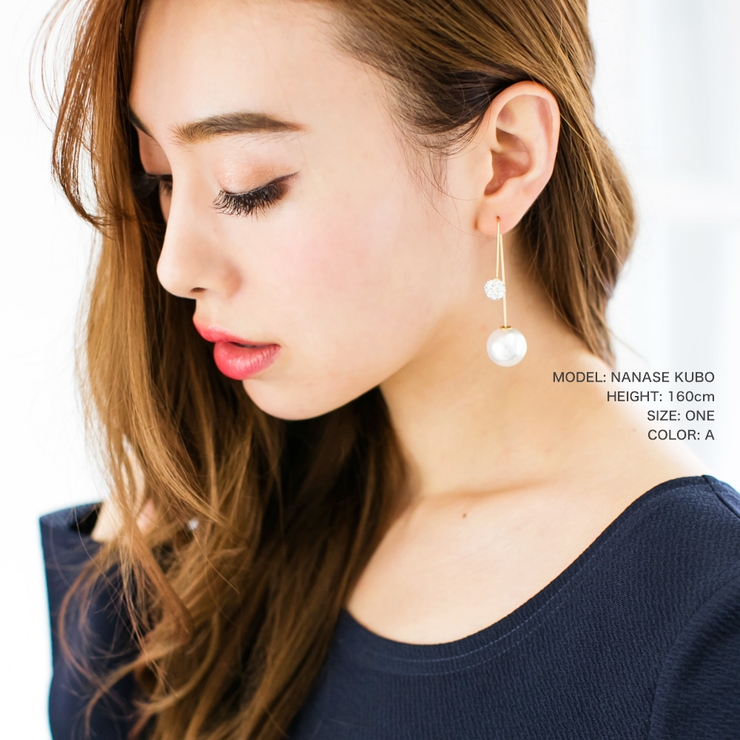 耳元を着飾る魅惑のピアス♪パール＆ビジューダブルデザインピアス  