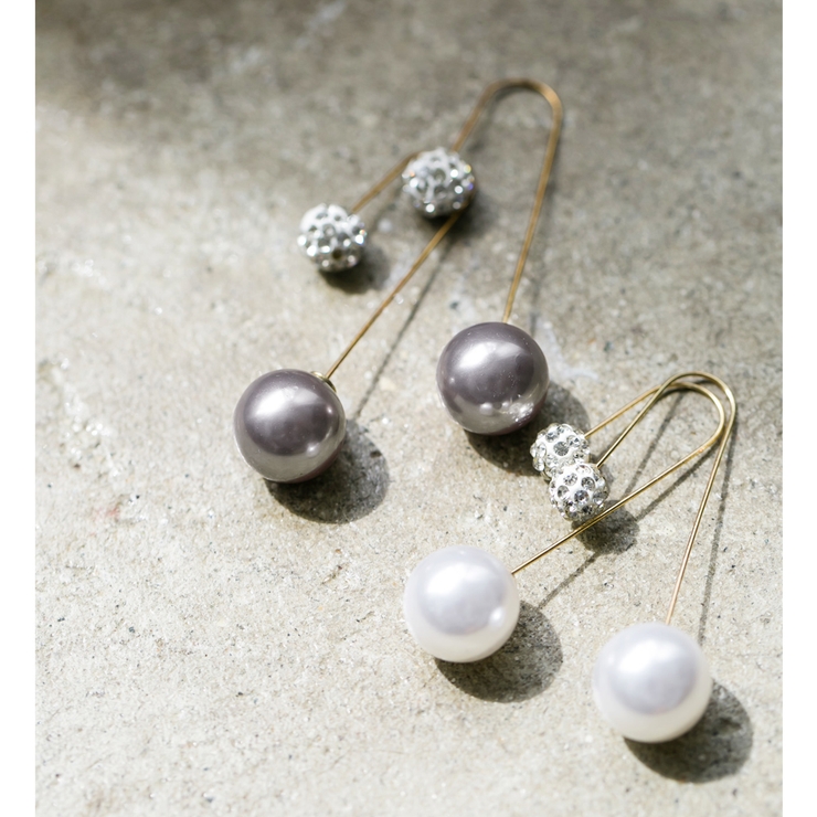 耳元を着飾る魅惑のピアス♪パール＆ビジューダブルデザインピアス  