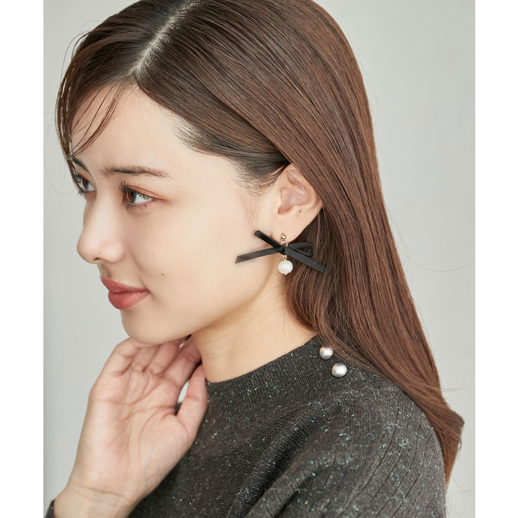 ブラック(01) | ベロアリボン×淡水パールピアス | ROPE' PICNIC
