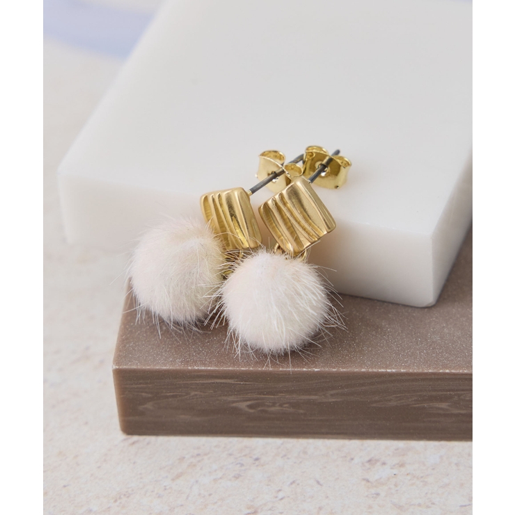 キナリ(16) | シャギーボールピアス | ROPE' PICNIC