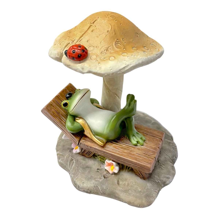 コポー キノコ傘の下でくつろぐトノくん カエル | livingut | 詳細画像1 