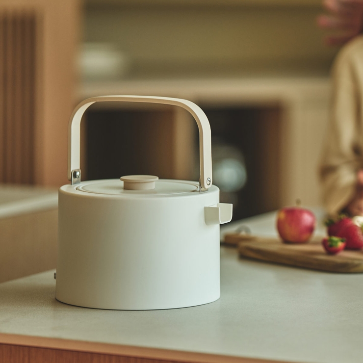 【美品】living creator ジニーケトル（1L） GENIE : electric pour-over kettle – LIVING CREATOR JP