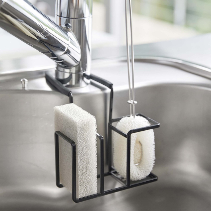 山崎実業 tower 蛇口にかけるスポンジ＆ブラシホルダー | livingut | 詳細画像13 