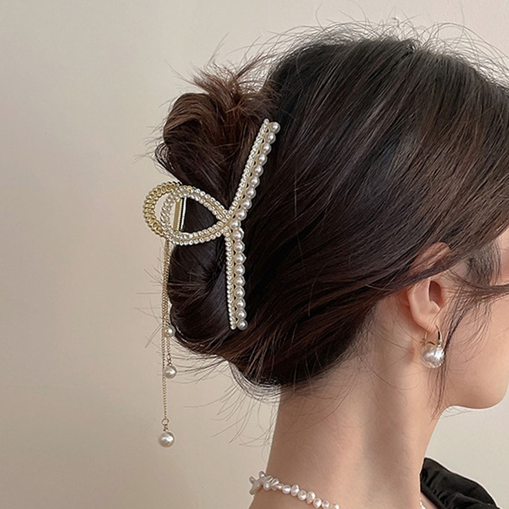 ホワイト | ヘアクリップ ゆらゆらチェーン付き 髪留め | LTL
