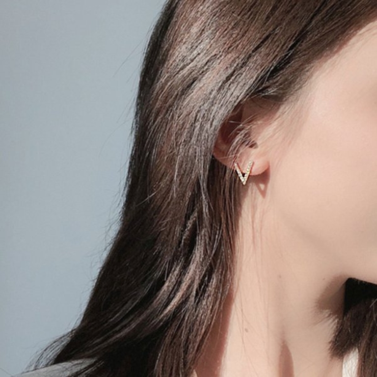 Vラインシンプルピアス 品番 Lpsa Lupis ルピス のレディースファッション通販 Shoplist ショップリスト