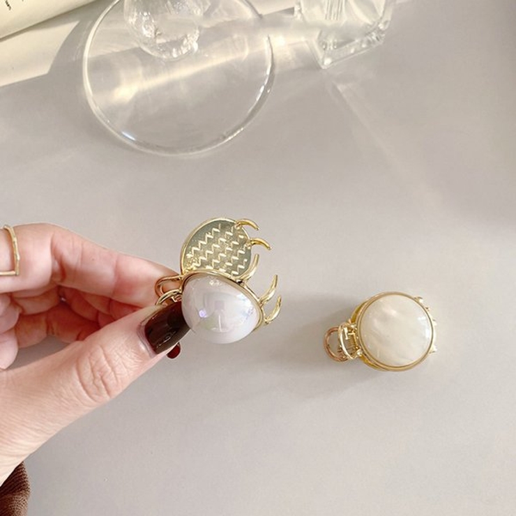 ≪1個入り≫大粒オーロラパールヘアクリップ  [品番：LPSA0004601]｜LUPIS（ルピス）のレディースファッション通販｜SHOPLIST（ショップリスト）