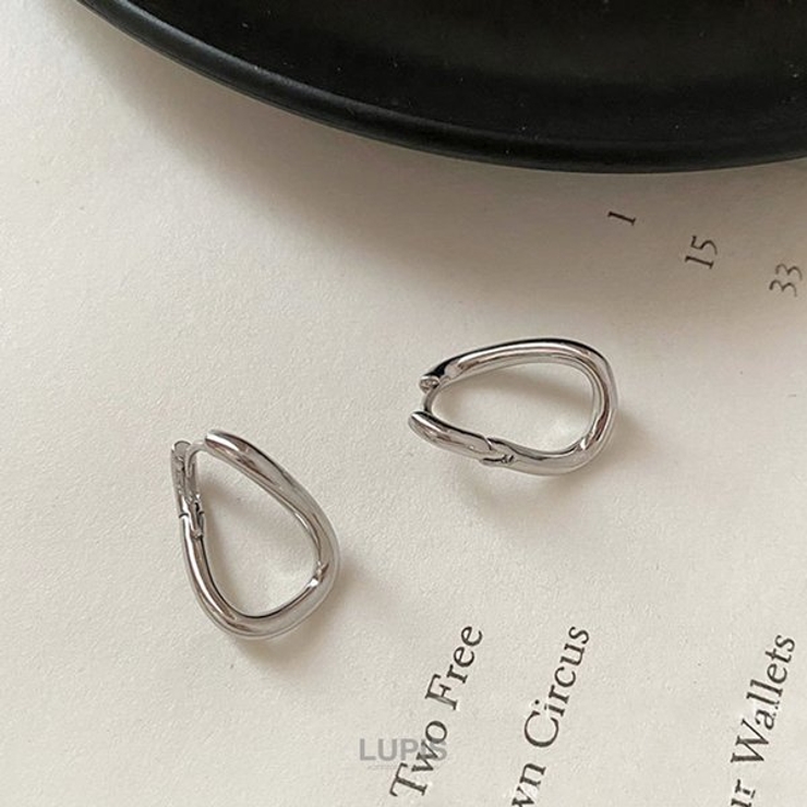 ひねりデザインフープピアス | LUPIS | 詳細画像8 