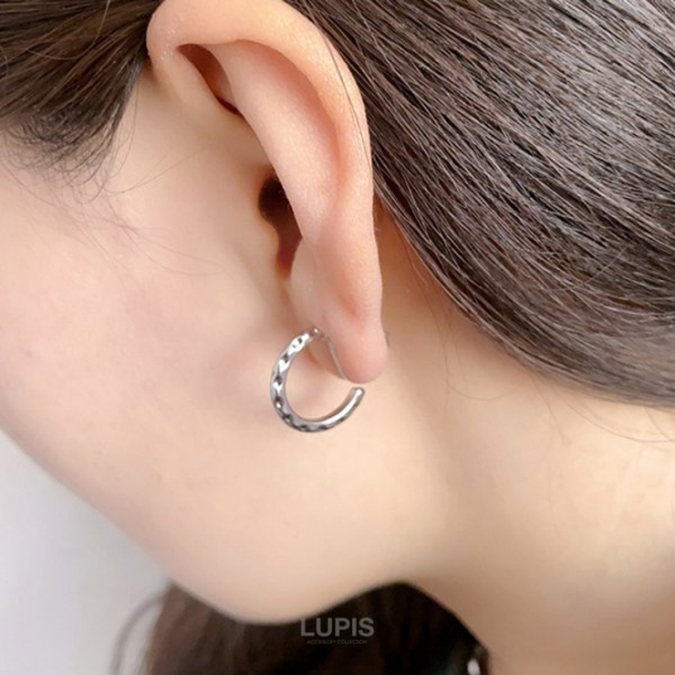 エンボスメタルフープイヤリング【クリップ式】 | LUPIS | 詳細画像8 