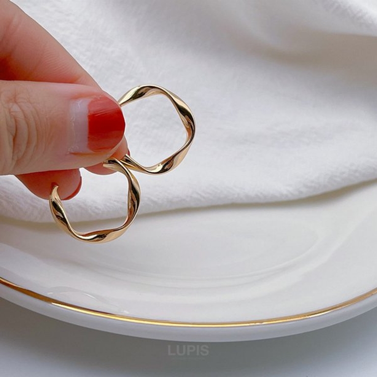 シンプルツイストフープイヤリング | LUPIS | 詳細画像8 