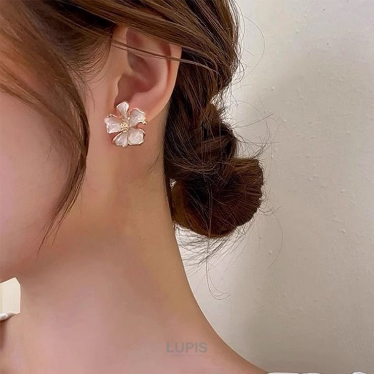 【S925ポスト】ニュアンスフラワーピアス | LUPIS | 詳細画像2 