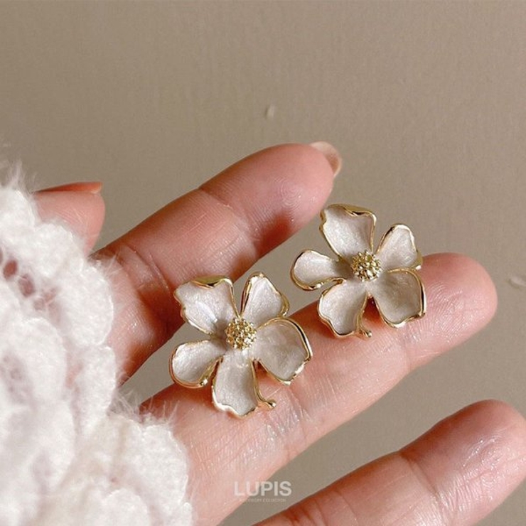 【S925ポスト】ニュアンスフラワーピアス | LUPIS | 詳細画像3 