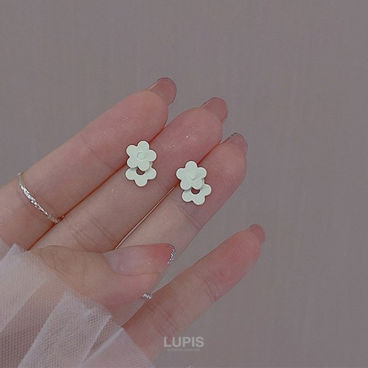 【S925ポスト】エフェメラルフラワーピアス | LUPIS | 詳細画像2 