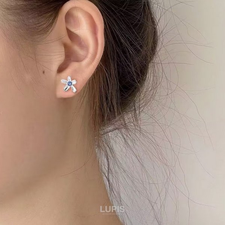【S925ポスト】プチフラワーピアス | LUPIS | 詳細画像2 