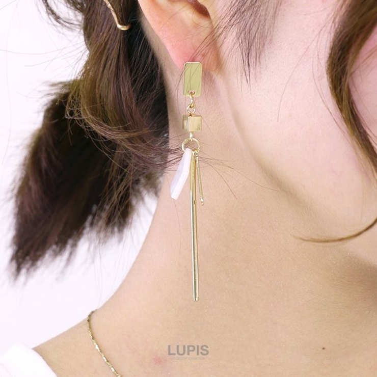 シェルプレートトライアングルバーピアス | LUPIS | 詳細画像3 