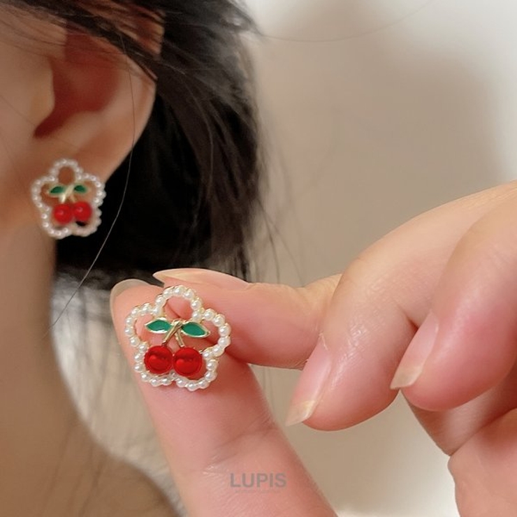 【S925ポスト】チェリー×パールフラワーピアス | LUPIS | 詳細画像2 