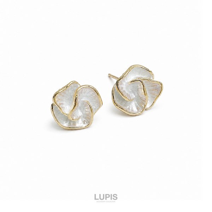 ノーブルフラワーピアス | LUPIS | 詳細画像3 