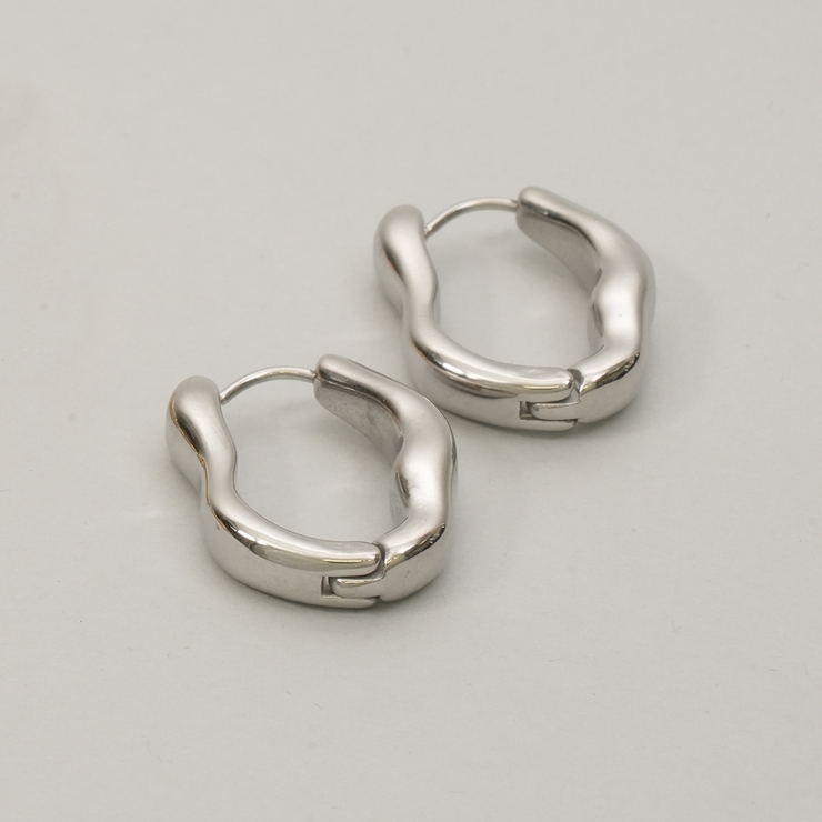 シルバー | 【金属アレルギー対応 316L】ニュアンスステンレスフープピアス | LUPIS