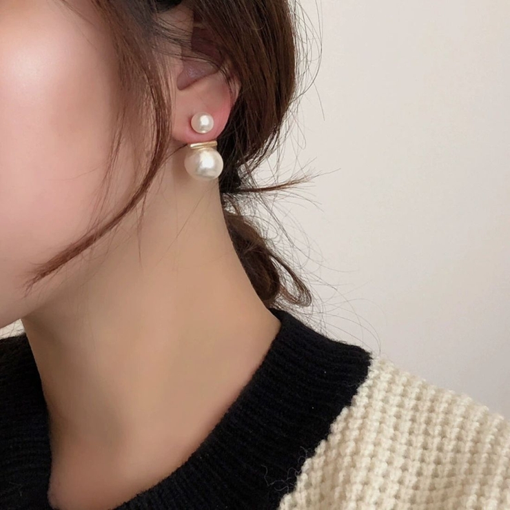 上品で使いやすいパールをあしらったデザインピアス 耳元 両耳 | maison de LATIR | 詳細画像1 