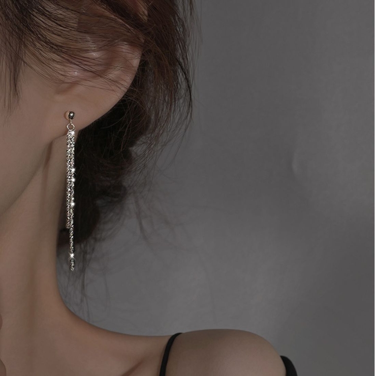 さりげなく女性らしさを引き立てるフリンジピアス 両耳 アクセサリー | maison de LATIR | 詳細画像4 