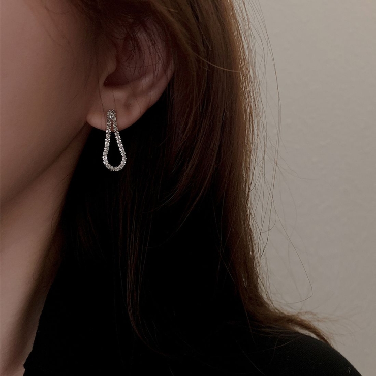 さりげなく女性らしさを引き立てるフリンジピアス 両耳 アクセサリー | maison de LATIR | 詳細画像6 