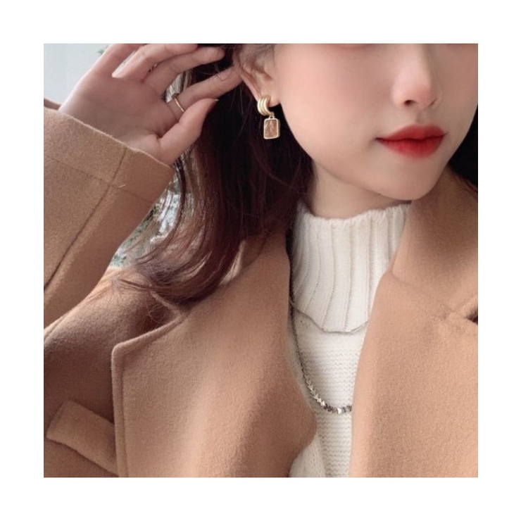 大人可愛いシンプルなマーブルカラーピアス揺れる大人っぽい上品韓国女性らしい