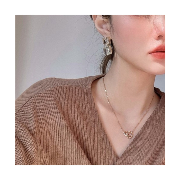 透明感が女性らしいスクエアクリスタルピアス韓国風クリスタルビジュー上品透明キレイめ可愛い華やか