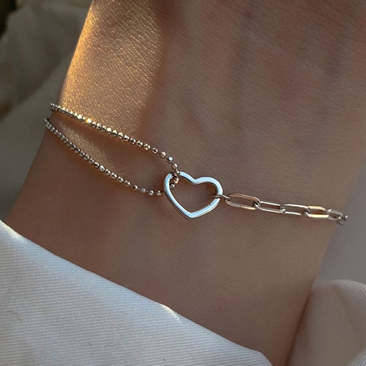 甘すぎず上品なハートチャームチェーンブレスレット アクセサリー ハートモチーフ | maison de LATIR | 詳細画像1 