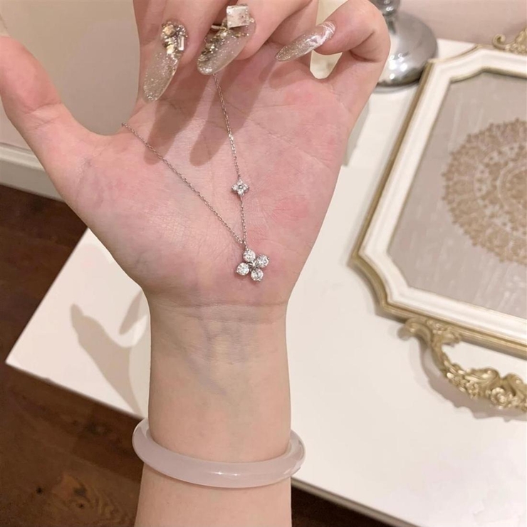 フラワーモチーフが女性らしい、ストーンネックレス レディース フラワー | maison de LATIR | 詳細画像5 