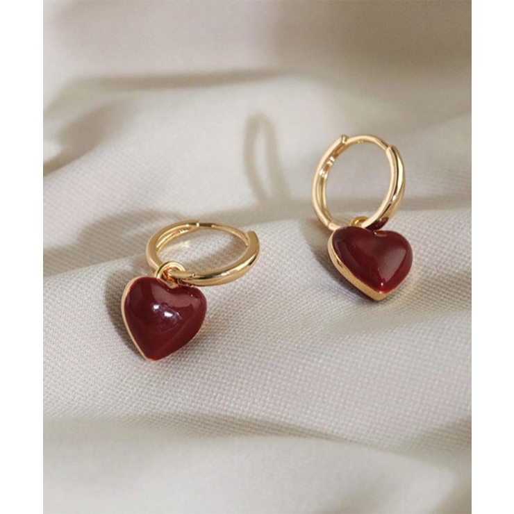 シンプルコーデのアクセントにレッドハートモチーフピアス 可愛い 大人 | maison de LATIR | 詳細画像7 