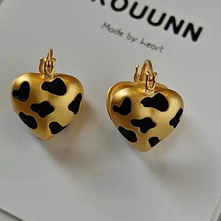 立体ボリュームが可愛いレトロハート柄ピアス ピアス ハートピアス | maison de LATIR | 詳細画像8 