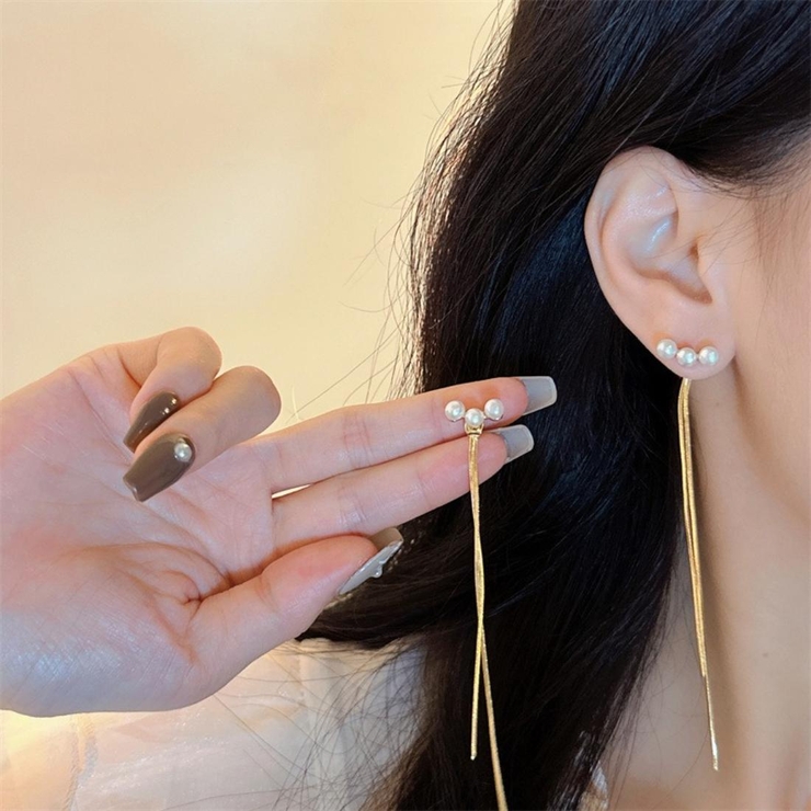 ゴールド | 上品に揺れるパールロングチェーンピアス 両耳用 ピアス | maison de LATIR
