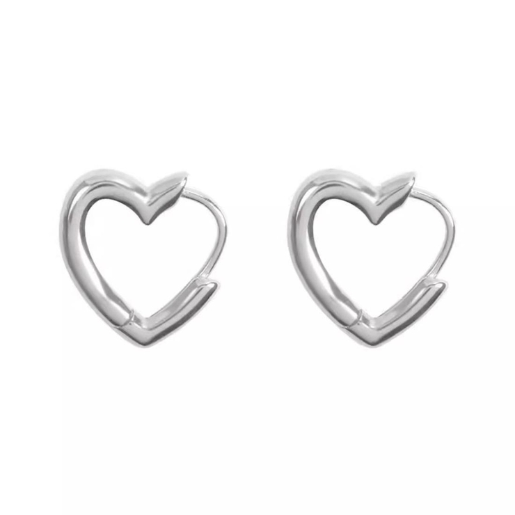 耳元にさりげない甘さを添える、ミニハートフープピアス アクセサリー 両耳セット | maison de LATIR | 詳細画像12 