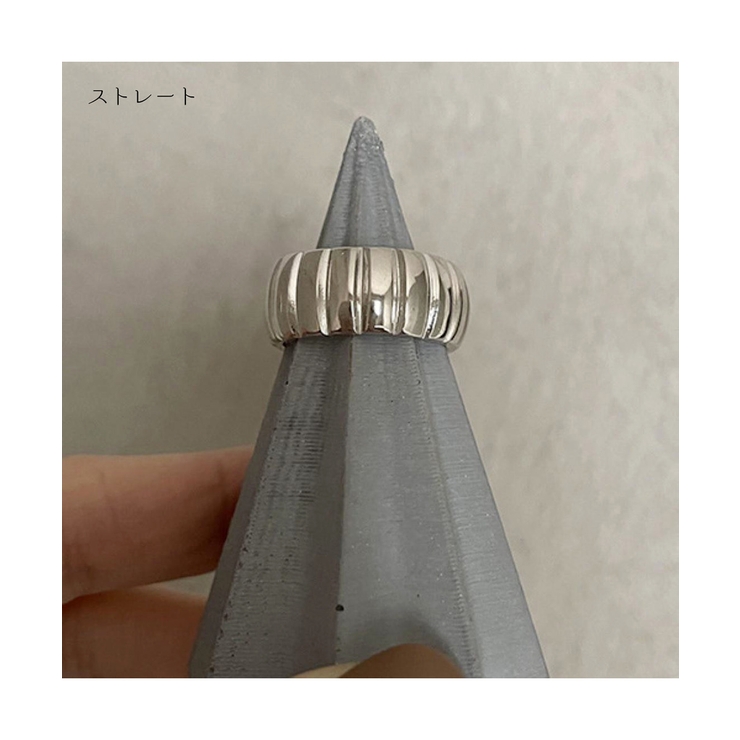 つけるだけでこなれ感がUPするシルバーデザインリング 指輪