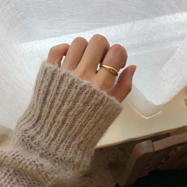 流れるような煌めきが女性らしいウェーブデザインリング 指輪 アクセサリー | maison de LATIR | 詳細画像2 