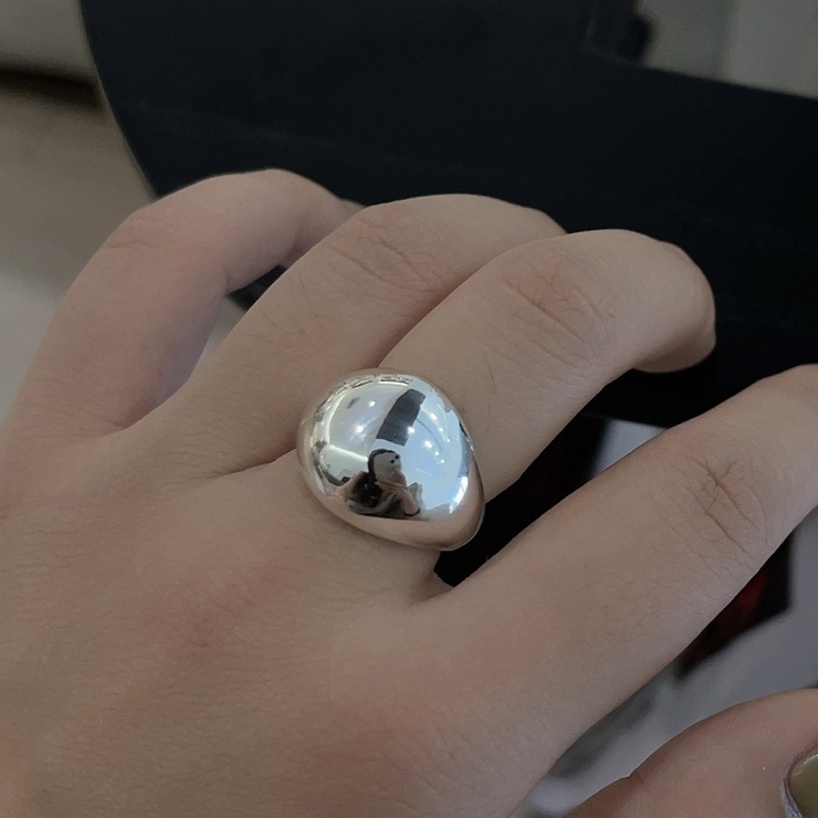 丸みの立体感が愛らしいメタルリング アクセサリー 丸み[品番
