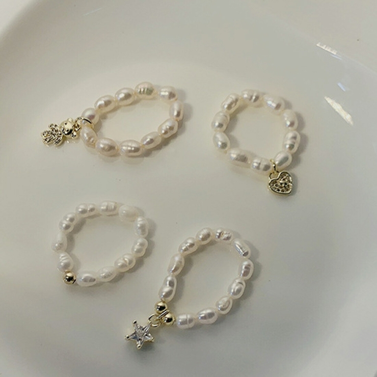 上品な輝きがかわいいパールラインリング アクセサリー 指元 | maison de LATIR | 詳細画像2 