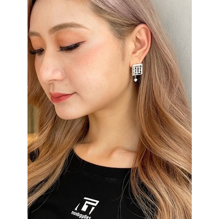 JEYSUS GYGYラインストーンsquareピアス[品番：MKSW0060430