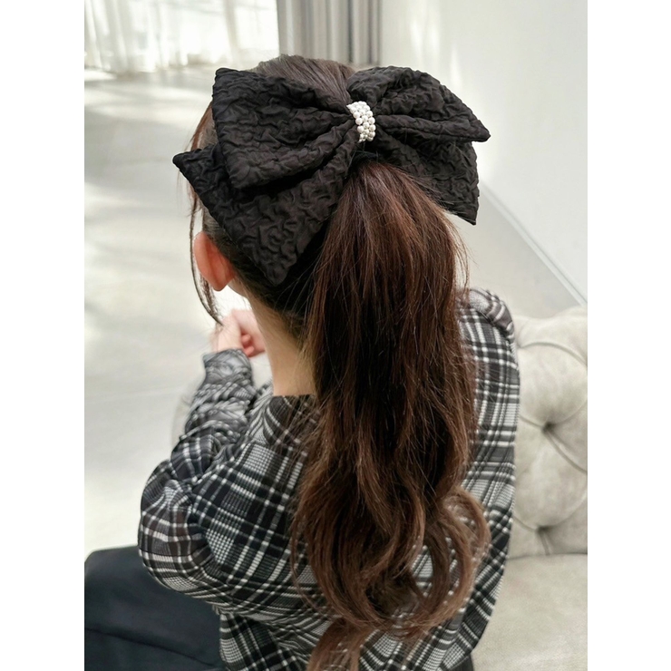 シルクサテン6cm ナローバレッタ ウィズ ブラックエンブレム | THE