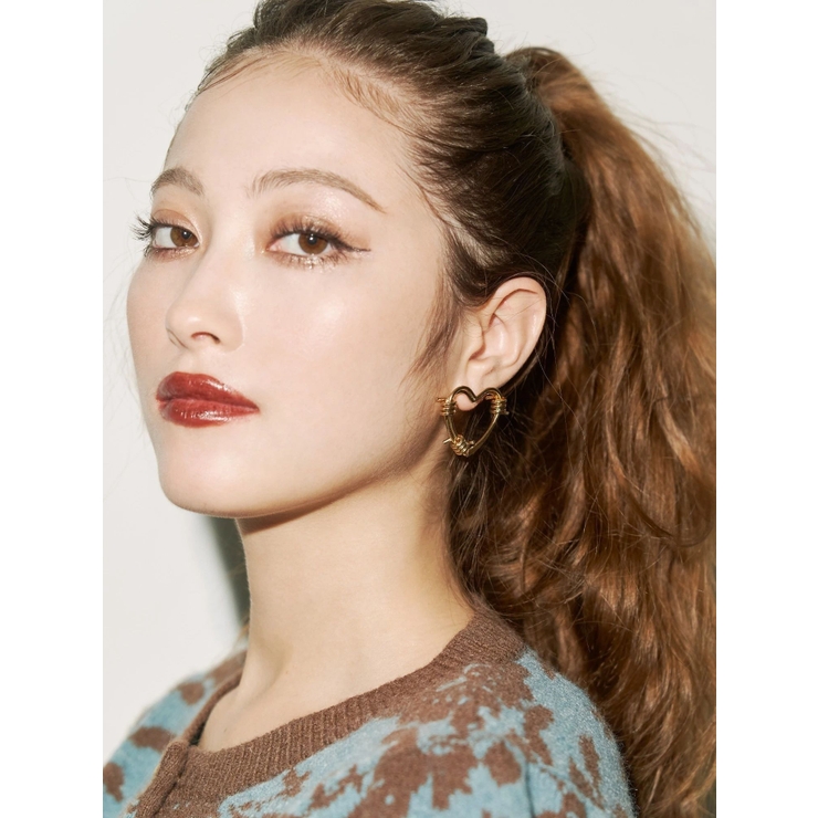 HEART MOTIF HOOP ピアス | EVRIS | 詳細画像3 