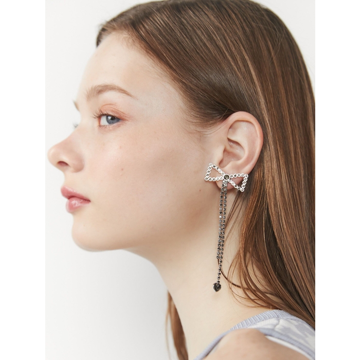 RIBBON DANGLING EARRING/リボンダングリングイヤリング[品番