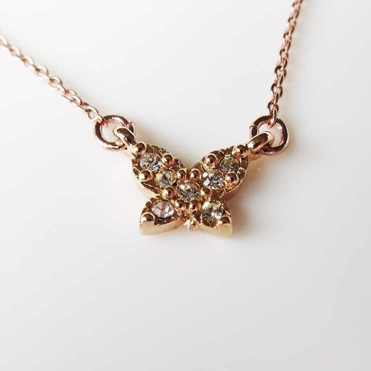ピンクゴールド色 | ネックレス バタフライ パヴェ | Melody　Accessory