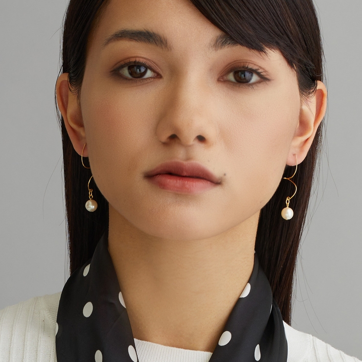 フックピアス