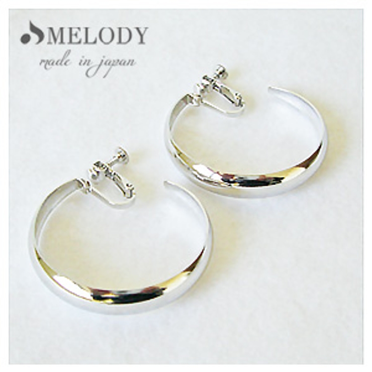 シルバー色 | イヤリング K18GP 大ぶり | Melody　Accessory