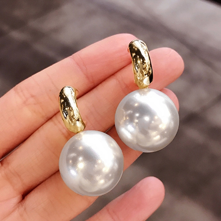 大粒パールピアス レディース 上品耳飾り[品番：II000009651