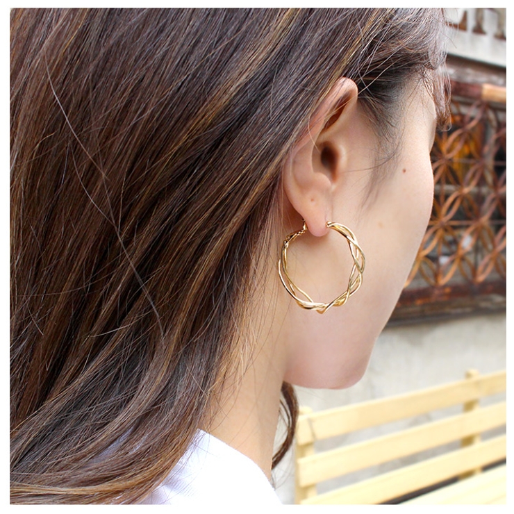 ツイストクロスフープピアス ピアス ゴールド