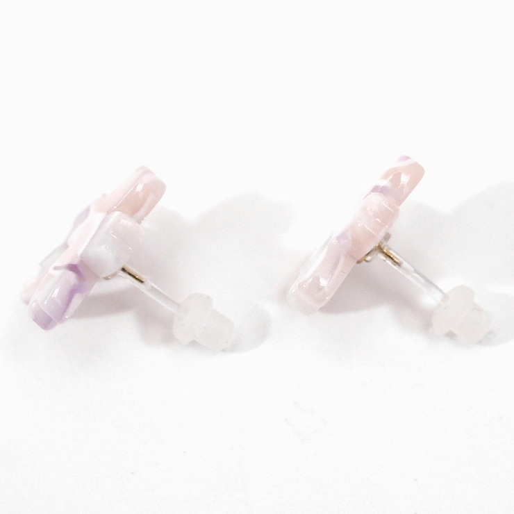 サクラモチーフピアス 樹脂ポスト金属アレルギー花フラワーカジュアルかわいい華奢 … | monamona | 詳細画像4 