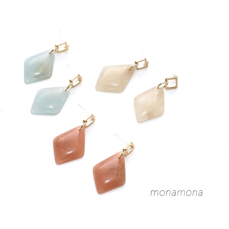 ダイヤモチーフさがりピアス | monamona | 詳細画像1 