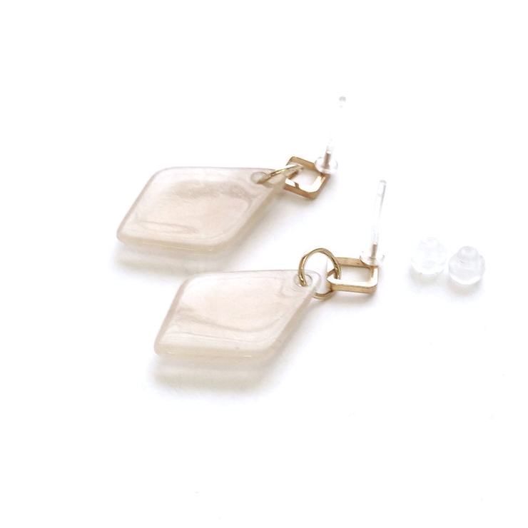 ダイヤモチーフさがりピアス | monamona | 詳細画像4 