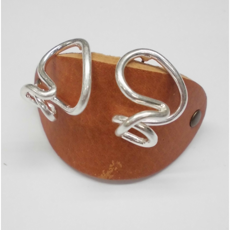 マットシルバー | ピアス チタンピアス 変形フープピアス | monamona