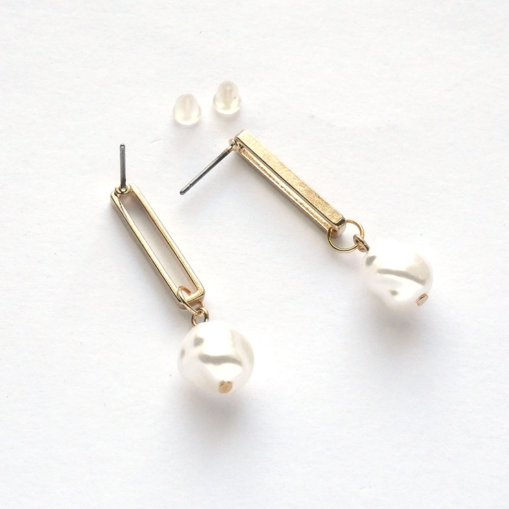 ピアス 中抜きプレートパール下がり | monamona | 詳細画像3 